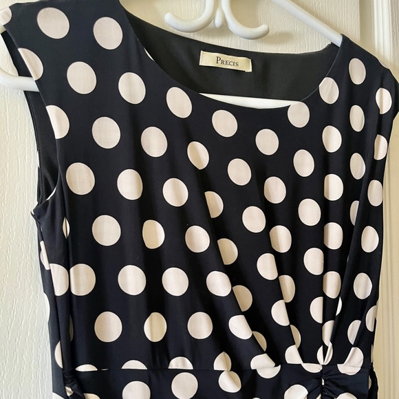 Precis Midi dress - Picture 2 of 4